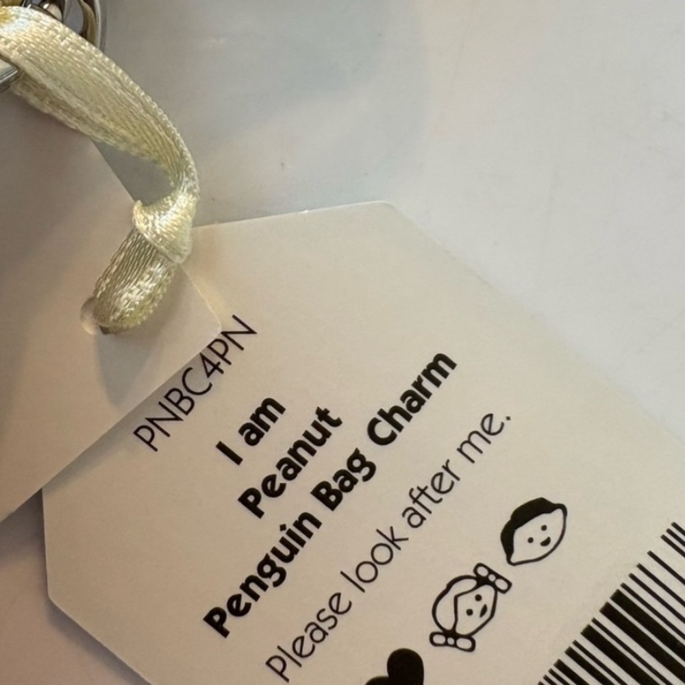 Jellycat Peanut Penguin Bag Charm BNWT! - Picture 3 of 5